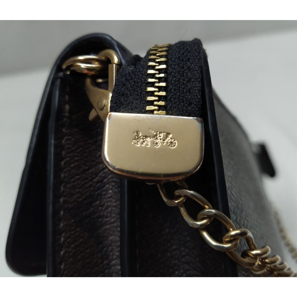 Coach Signature Black Leather Credit Card Wristlet Wallet - Picture 5 of 15